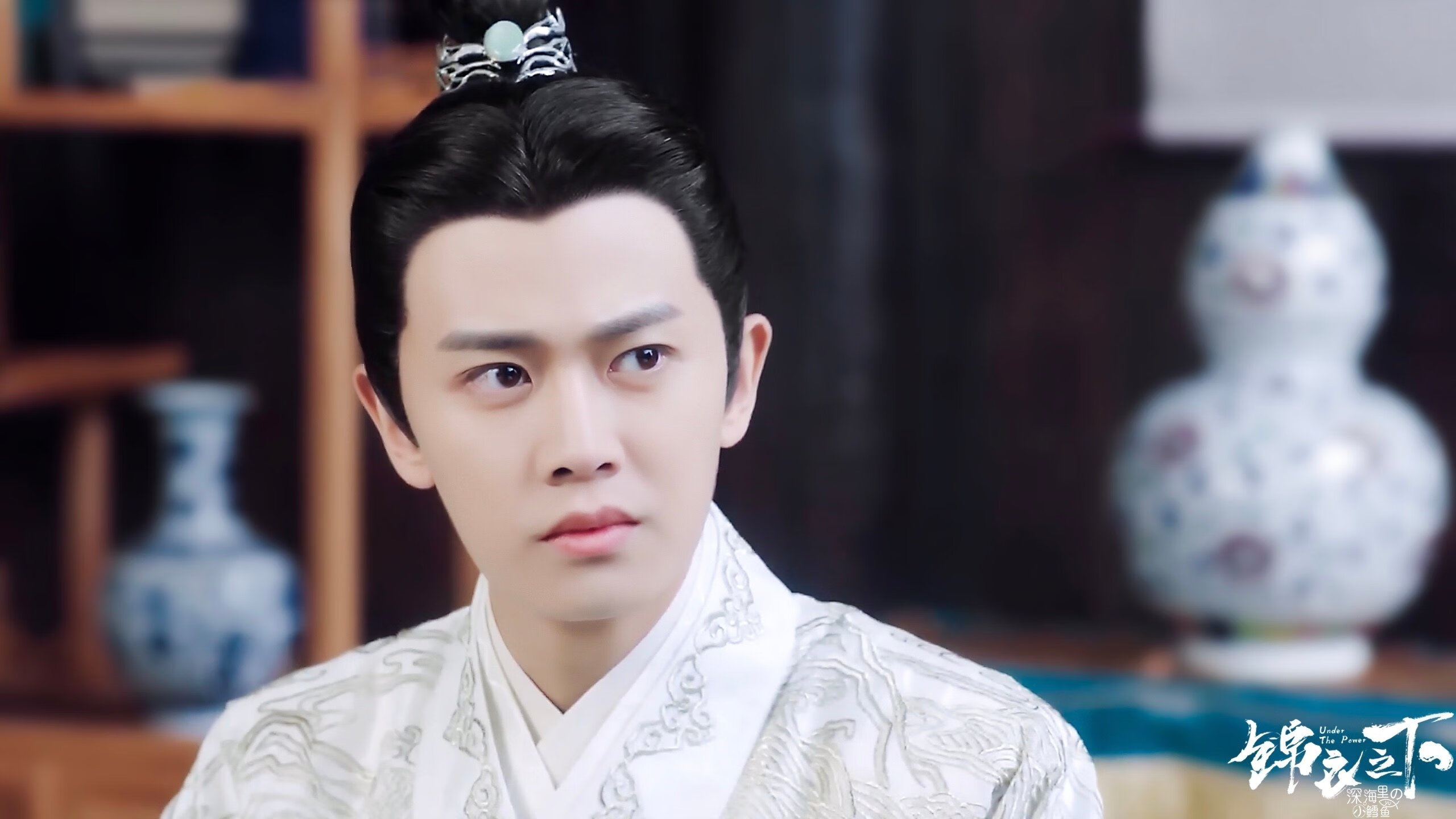 全国大学生篮球锦标赛火热进行，青年才俊争夺头筹，全国大学篮球比赛