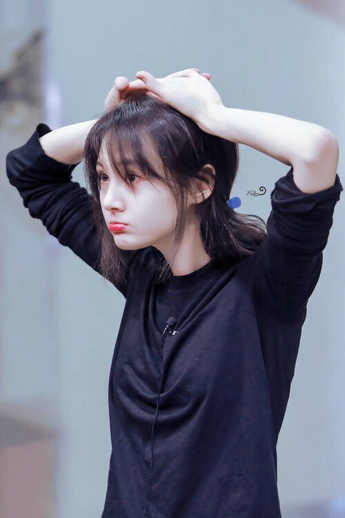 赛事期间的精彩表演与技术展示，赛事期间的精彩表演与技术展示作文