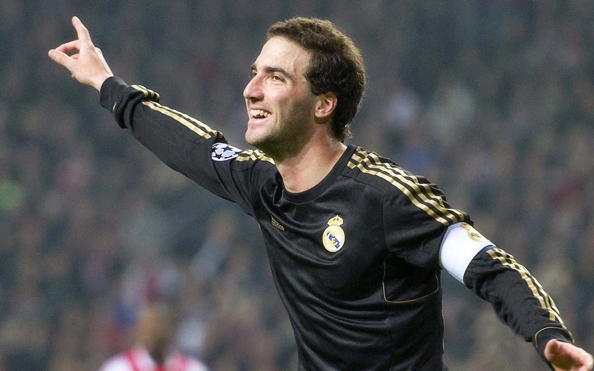 爱游戏体育-那些年我们追过的赛事：感动与激情的交织，感动的比赛