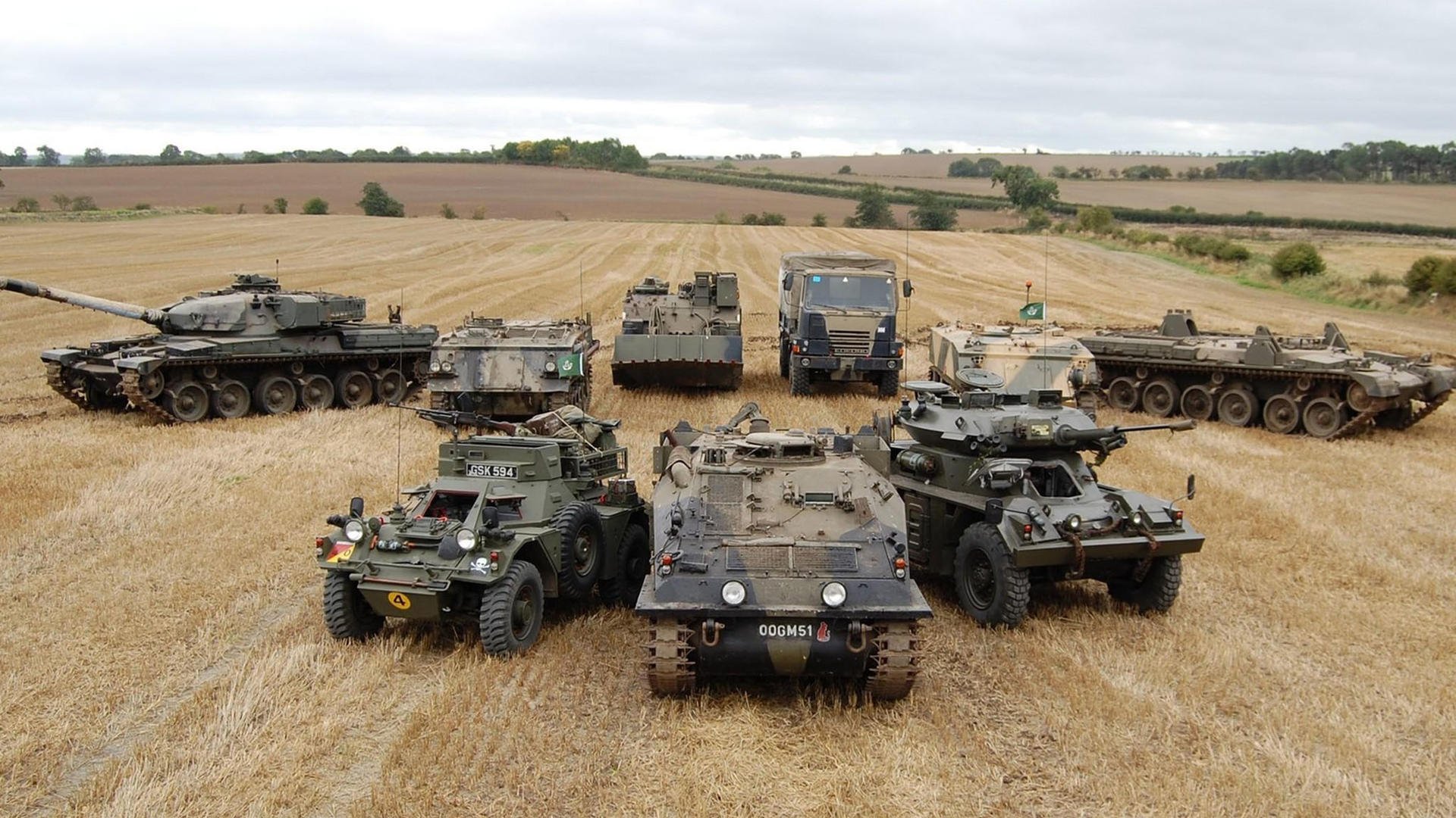 爱游戏app下载-西甲裁判在关键赛事中的语言风格变化与判罚一致性研究，中甲裁判选派