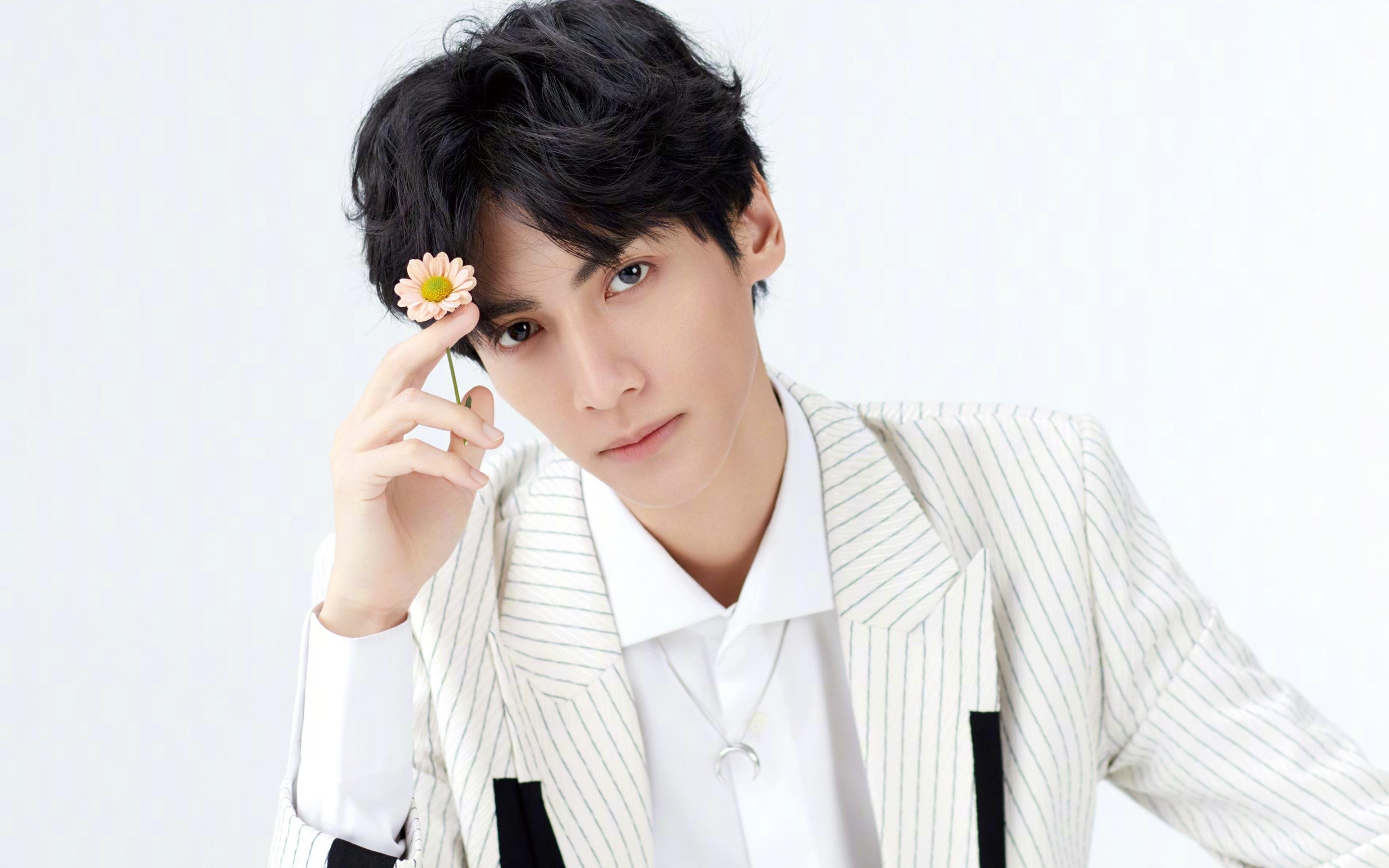 爱游戏平台-中国女篮打出整体篮球展现团队实力，中国女篮队员都是谁