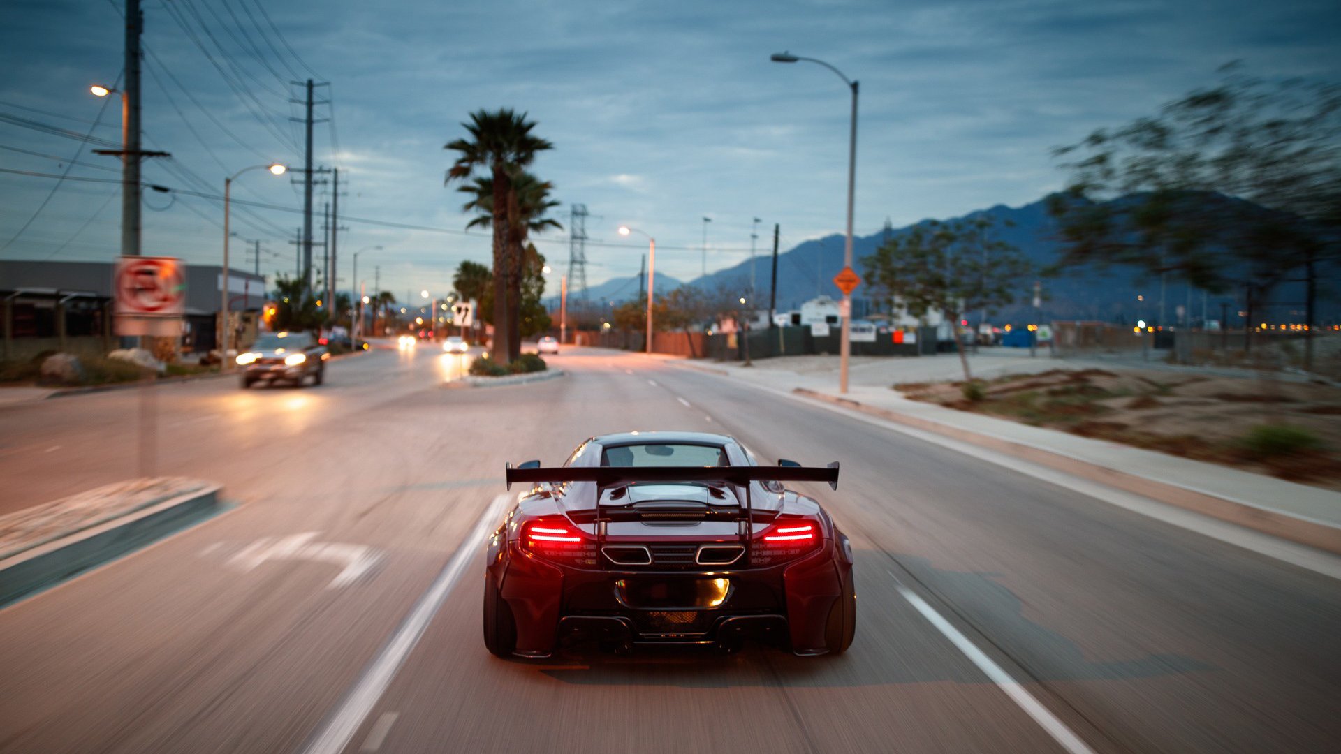 中国男篮外线火力回暖进攻效率显著提升,中国男篮历经28小时抵达赛区