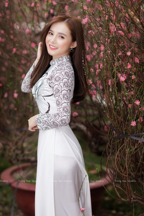 国际热身赛中国青年队迎战 球迷充满期待，国际足球热身赛